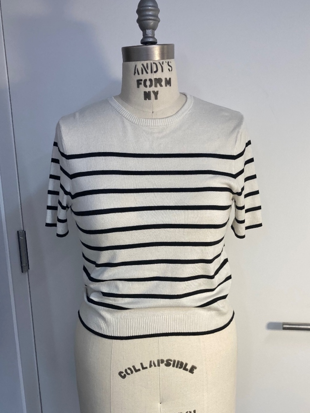 H&M Stretch striped short sleeve top size M